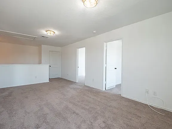 9051 Navarro Vis — Photo 5