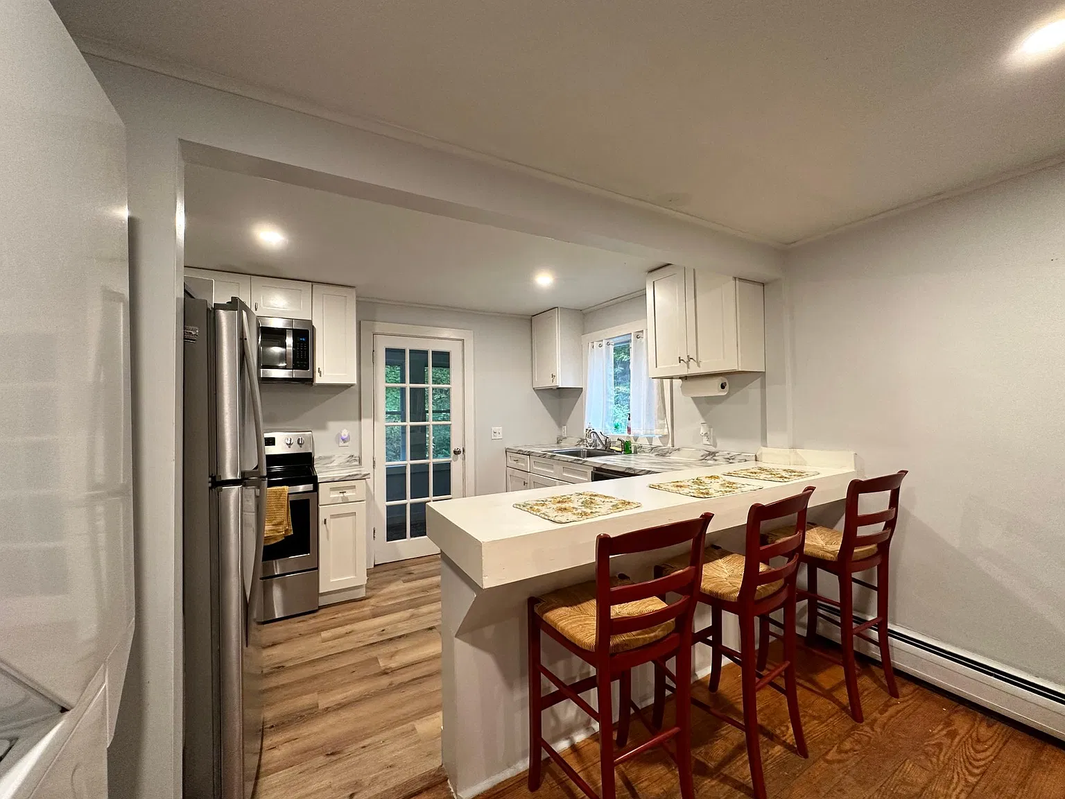 2 bed, $2,000 — Photo 3