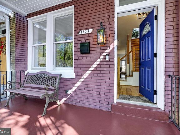 3rd image of 1704 Independence Ave SE