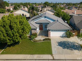 11126 New Forest Dr, Bakersfield, CA
