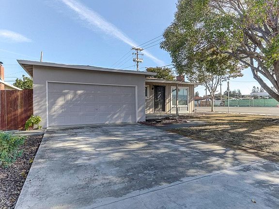 2nd image of 630 San Patricio Ave