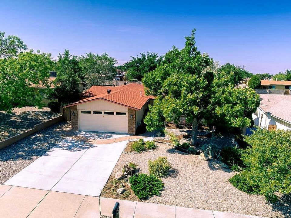 1st image of 7812 Calle De Plata NE