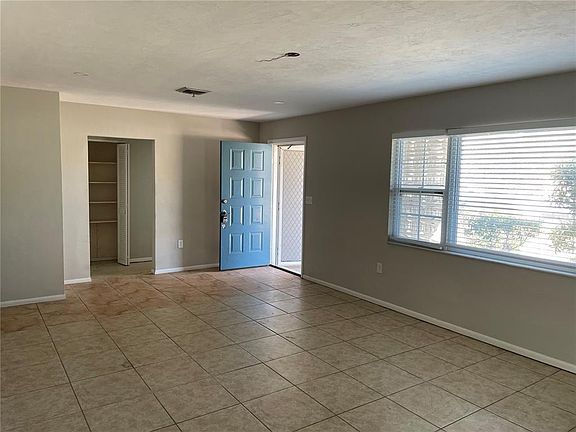 5th image of 10307 Sandpiper Rd W