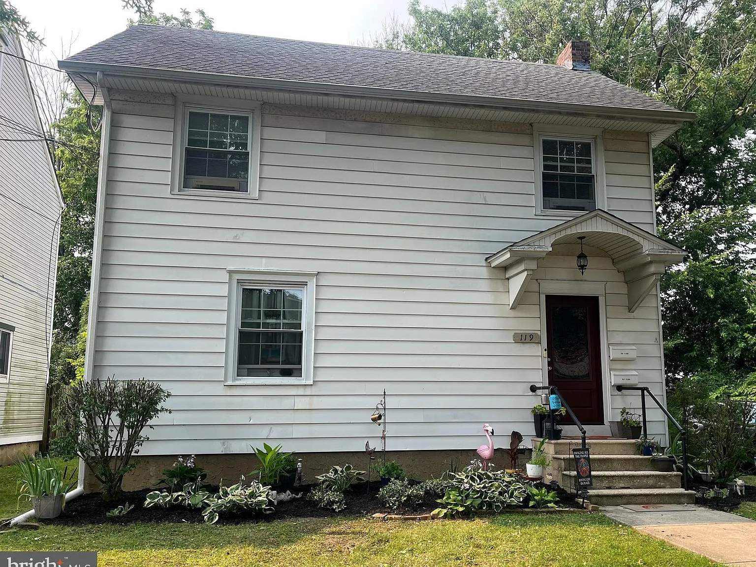 2 bed, 1.0 bath, 1312 sqft, $2,150 — Photo 2