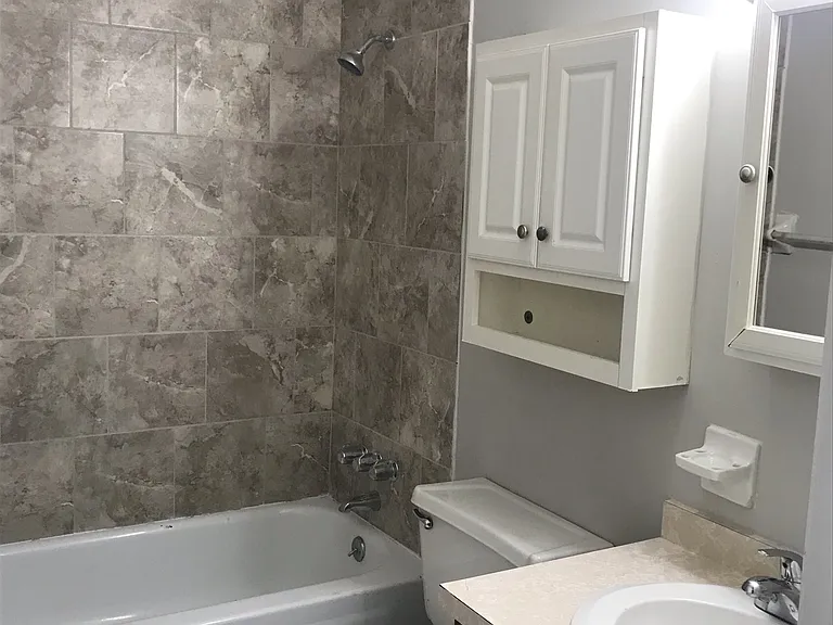 100 Grant Dr — Photo 39