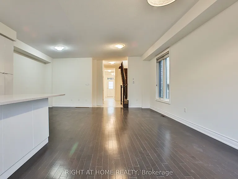 25 Hubbell Rd #UPPER — Photo 12