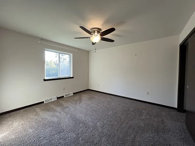 4922 Annabelle Ct — Photo 10