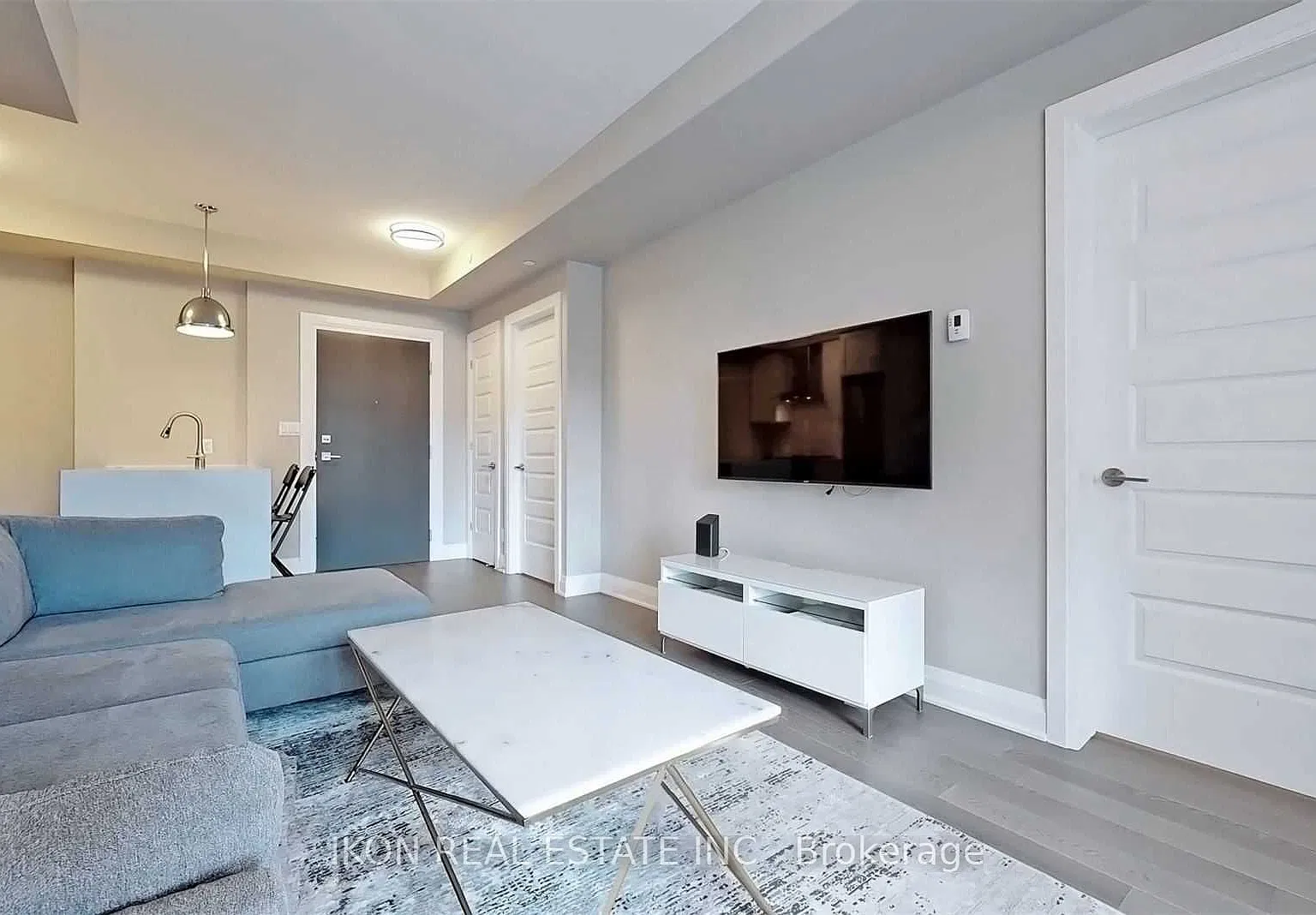 2 bed, $2,630 — Photo 2