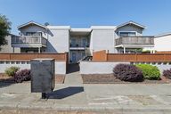 Benicia Dr-1306-001.jpg