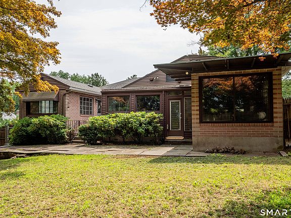 5th image of 144 Haynes Road