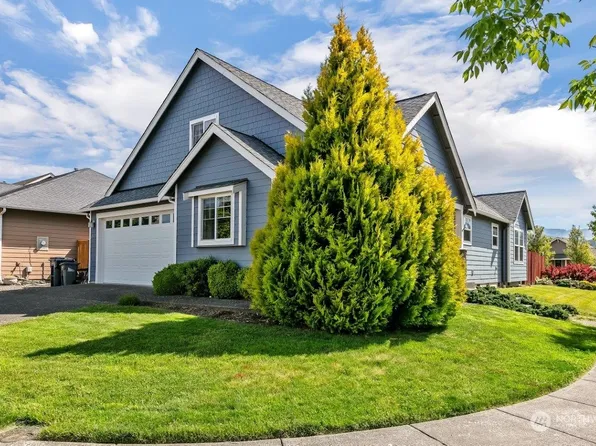 243 Bruhn Lane N, Enumclaw, WA 98022