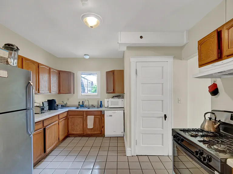 807 Foster St — Photo 20