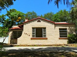 1610 Country Club Rd N, Saint Petersburg, FL 33710