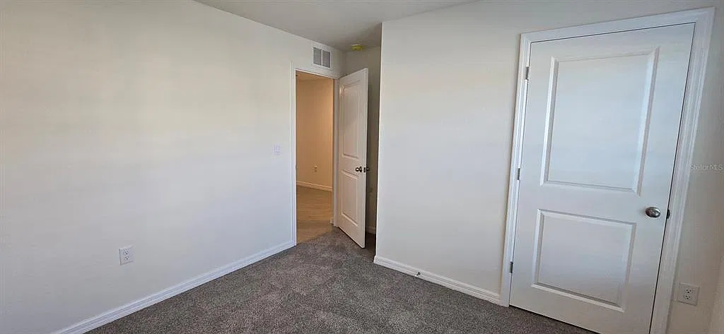 4 bed, 2.0 bath, 1827 sqft, $1,800 — Photo 3