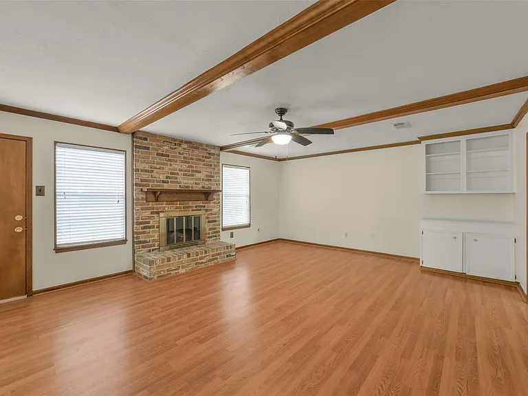 7818 Kleingreen Ln — Photo 7