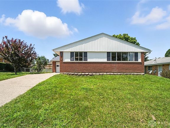 4th image of 2823 Sutton Ave