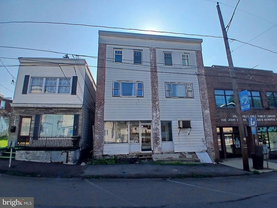 1st image of 54 N Lehigh Ave