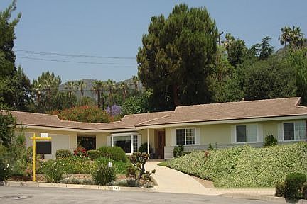 1st image of 745 Cavan Ln