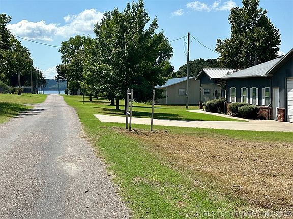 3rd image of 0 Wagon Train Rd