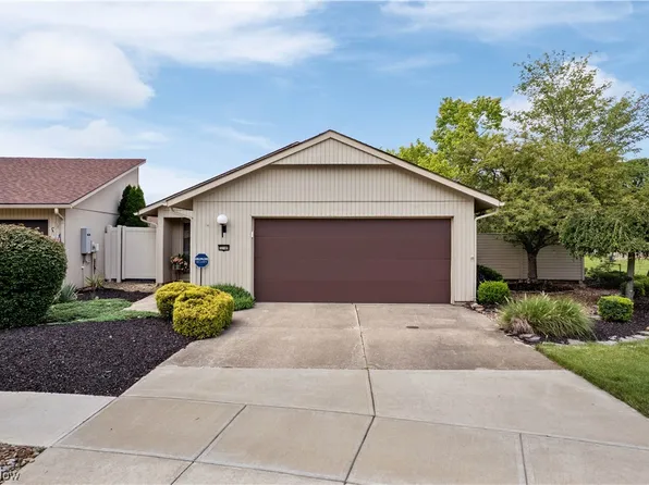 22140 Meadowsouth Ct, Strongsville, OH 44149