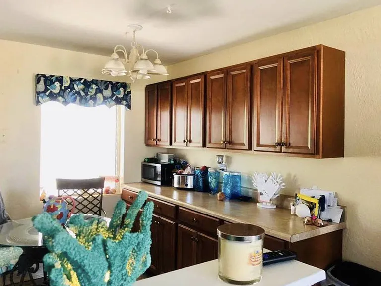 Seabreeze Dr — Photo 4
