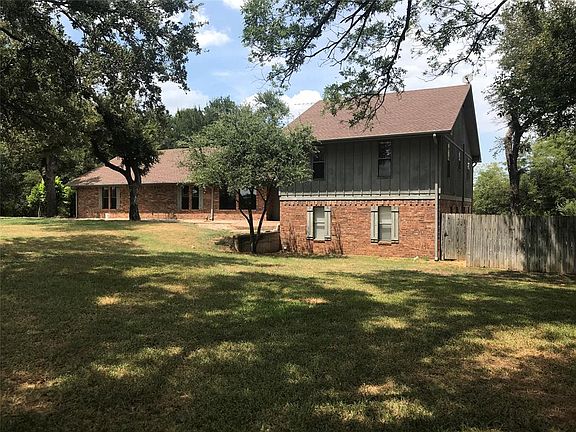 3rd image of 775 Big Valley Cir
