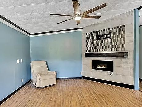 5th image of 5249 Sydney St