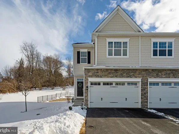 60 Juliet Ln, West Chester, PA 19382