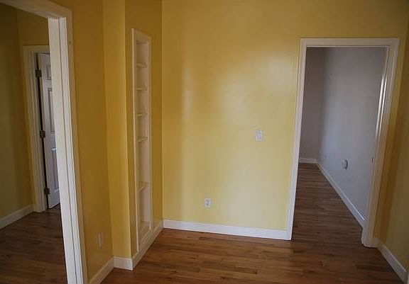 3rd image of 2696 Sacramento St #2696