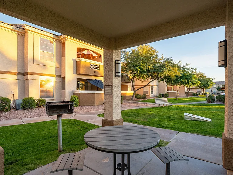 Arrowhead Landing Apartments — Photo 17