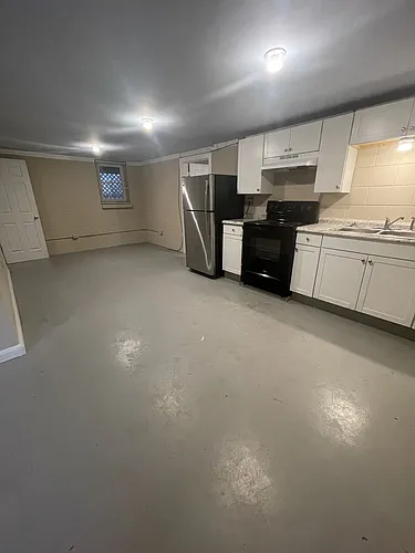 340 Grace Ave Photo 1