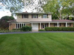 18255 Benington Dr, Brookfield, WI 53045