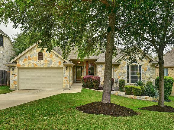 2nd image of 1007 Savanna Ln