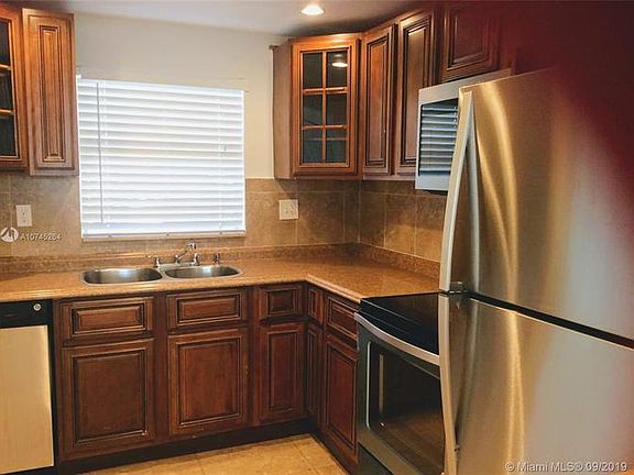 2nd image of 9340 Sunrise Lakes Blvd APT 204