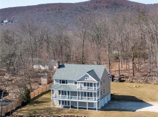 26 Linda Ln, New Fairfield, CT 06812