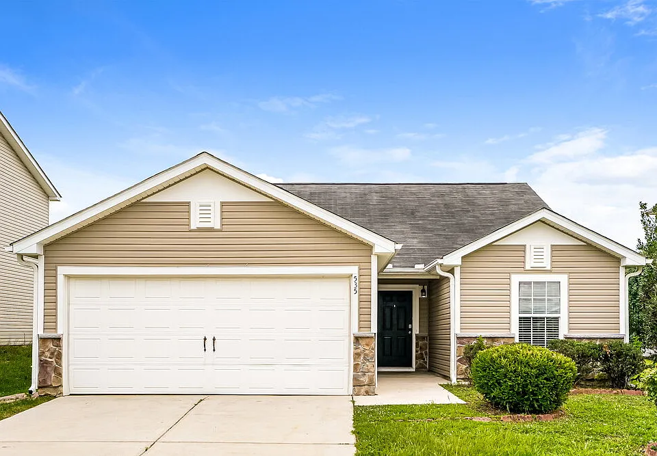 535 Kerriann Ln