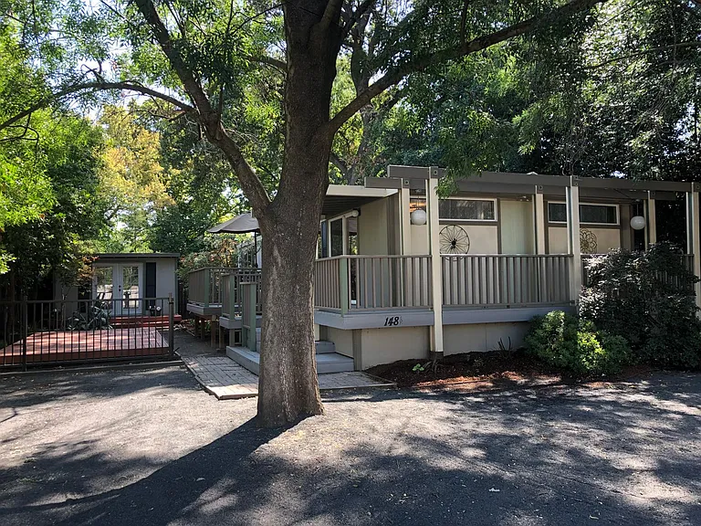148 Sequoyah Ave — Photo 1