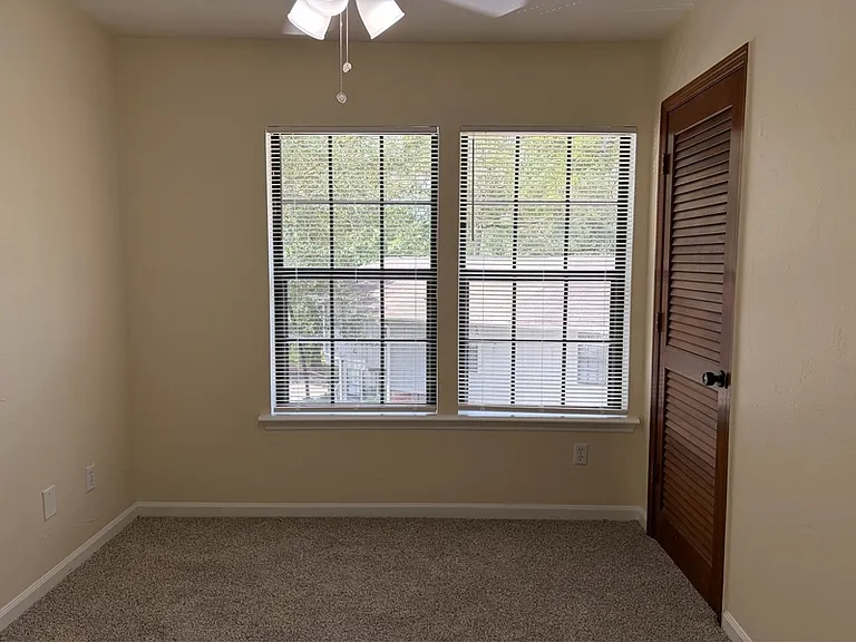 807 Timbers Ct #1 — Photo 8