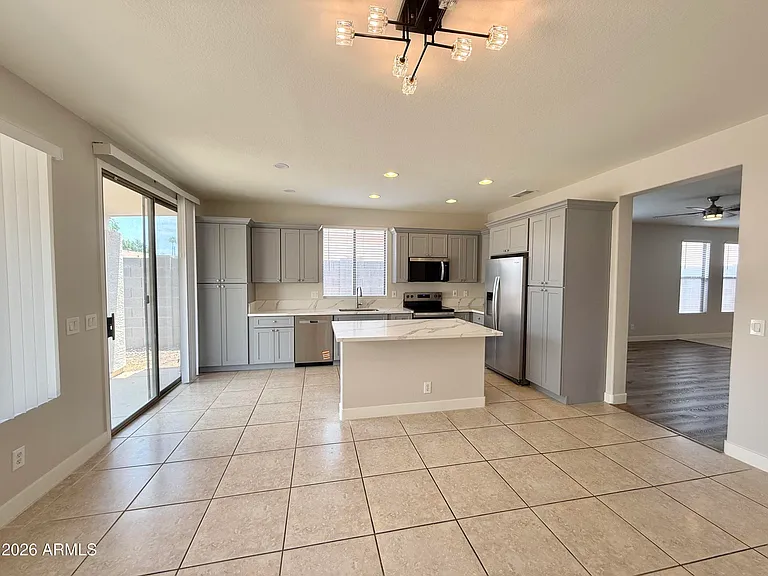 6558 W Townley Ave — Photo 17