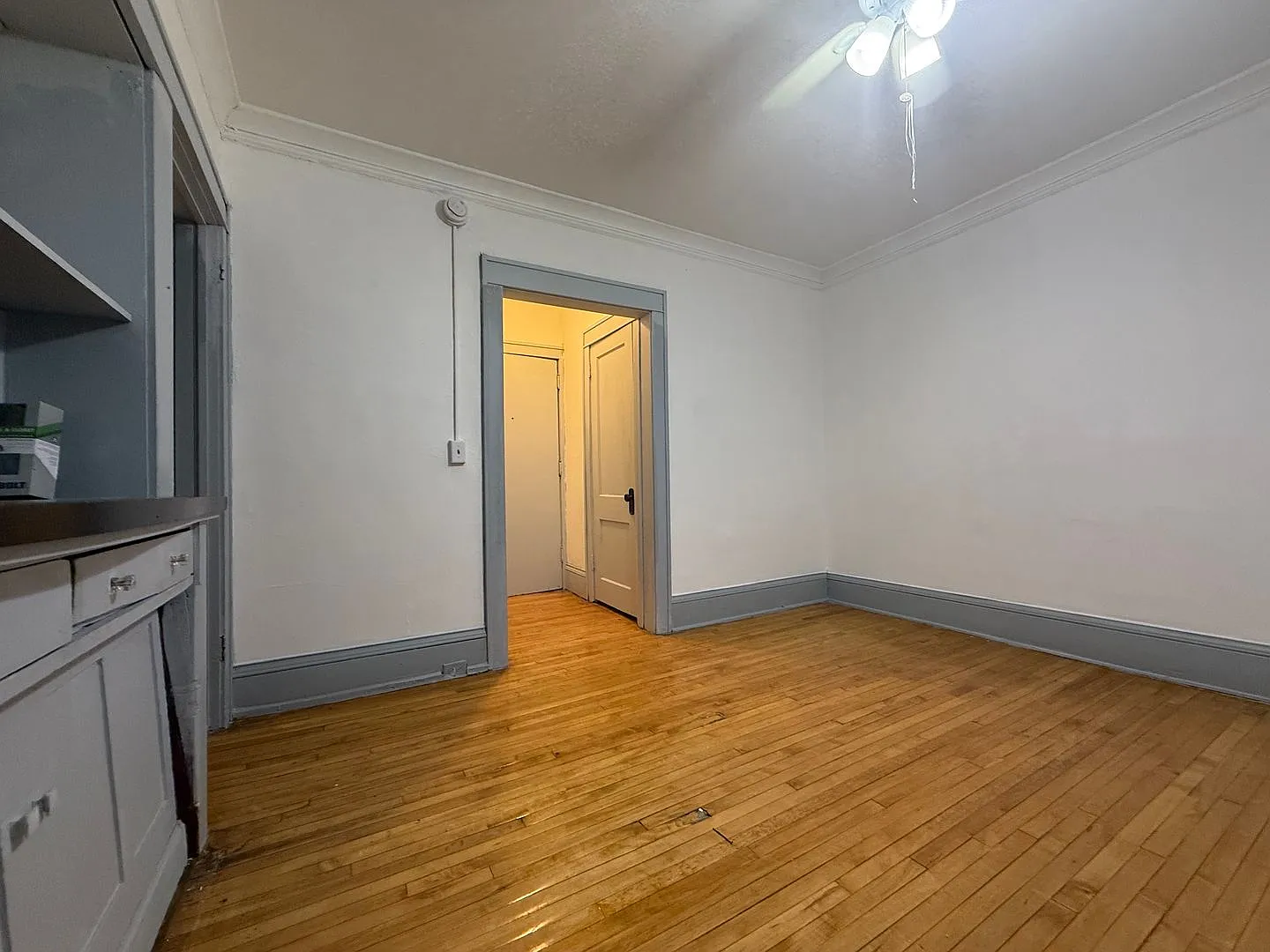 1302 Linden Ave — Photo 3
