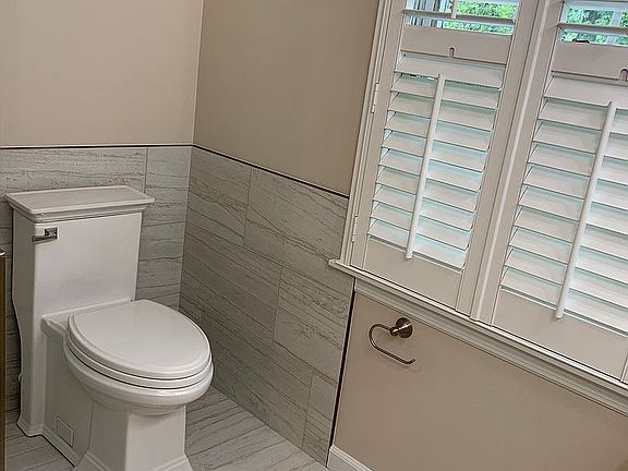 2nd image of 1253 Glenvista Pl