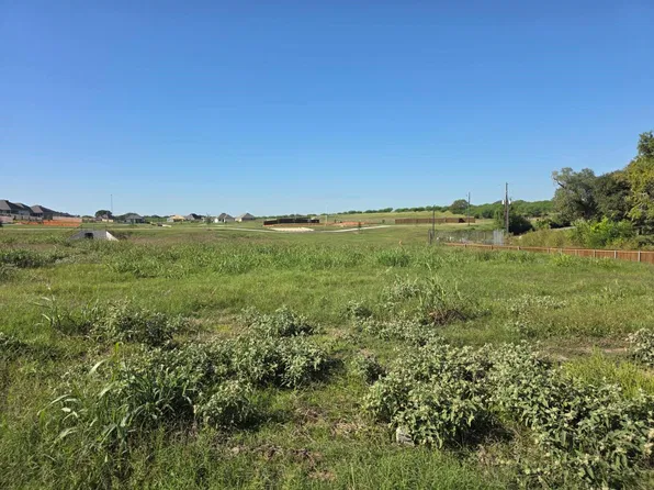 1323 Boehnke Pass, Brenham, TX 77833