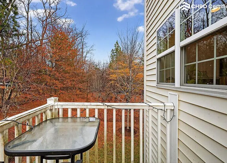 7450 Riding Meadow Way — Photo 4