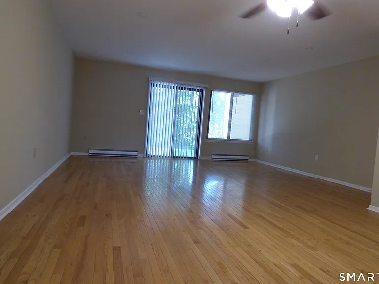 35 Mountain Laurel Ct #35 — Photo 3