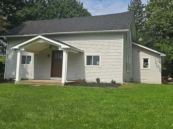 2953 Headleys Mill Rd SW, Pataskala, OH 43062
