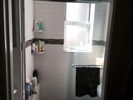 Rented by Alexiou Realty | media 2