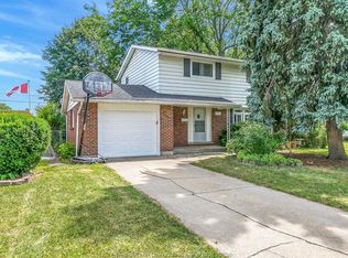 2631 Columbia Ct, Windsor, ON N9E 1B2