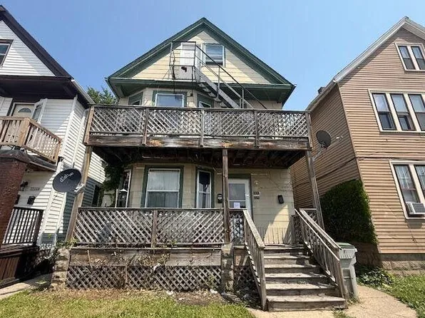 2370 South 18th STREET, Milwaukee, WI 53215