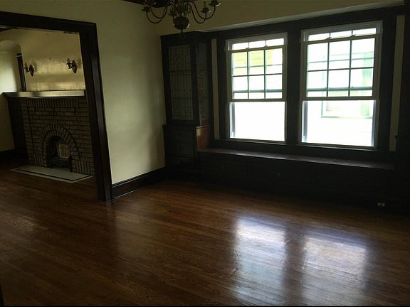 2nd image of 2157 Eldred Ave