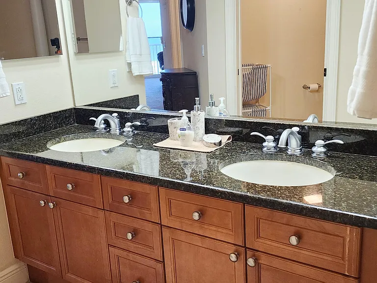 2901 S Atlantic Ave #402 — Photo 29